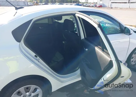 2022 Kia Rio S z USA, uszkodzony, nr VIN 3KPA24AD3NE493632